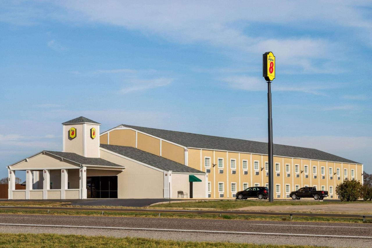 Super 8 By Wyndham Gainesville Tx Екстер'єр фото